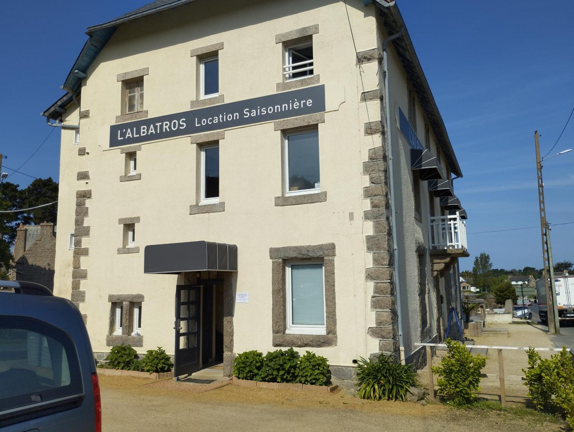 L'Albatros Hotel Perros-Guirec Exterior photo